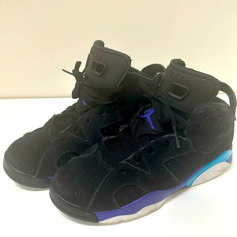 Jordans Grade School Size